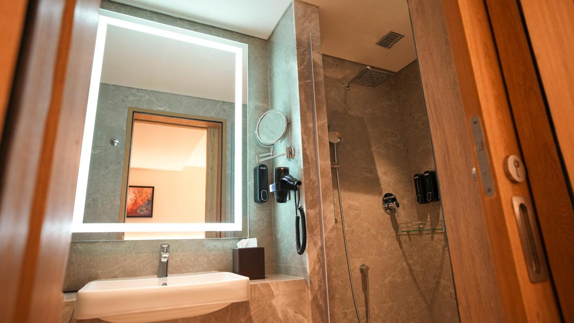 Transit By Encalm - Nap And Shower Shamshabad Buitenkant foto